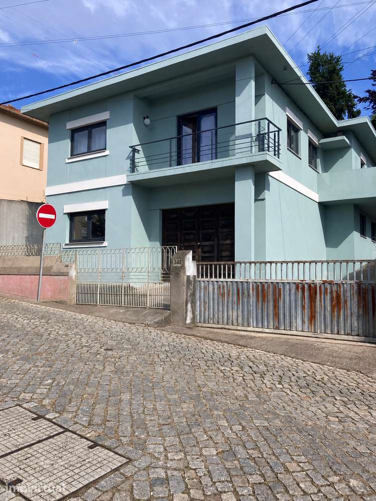 Moradia, 130 m², Oliveira do Douro - Grande imagem: 5/28