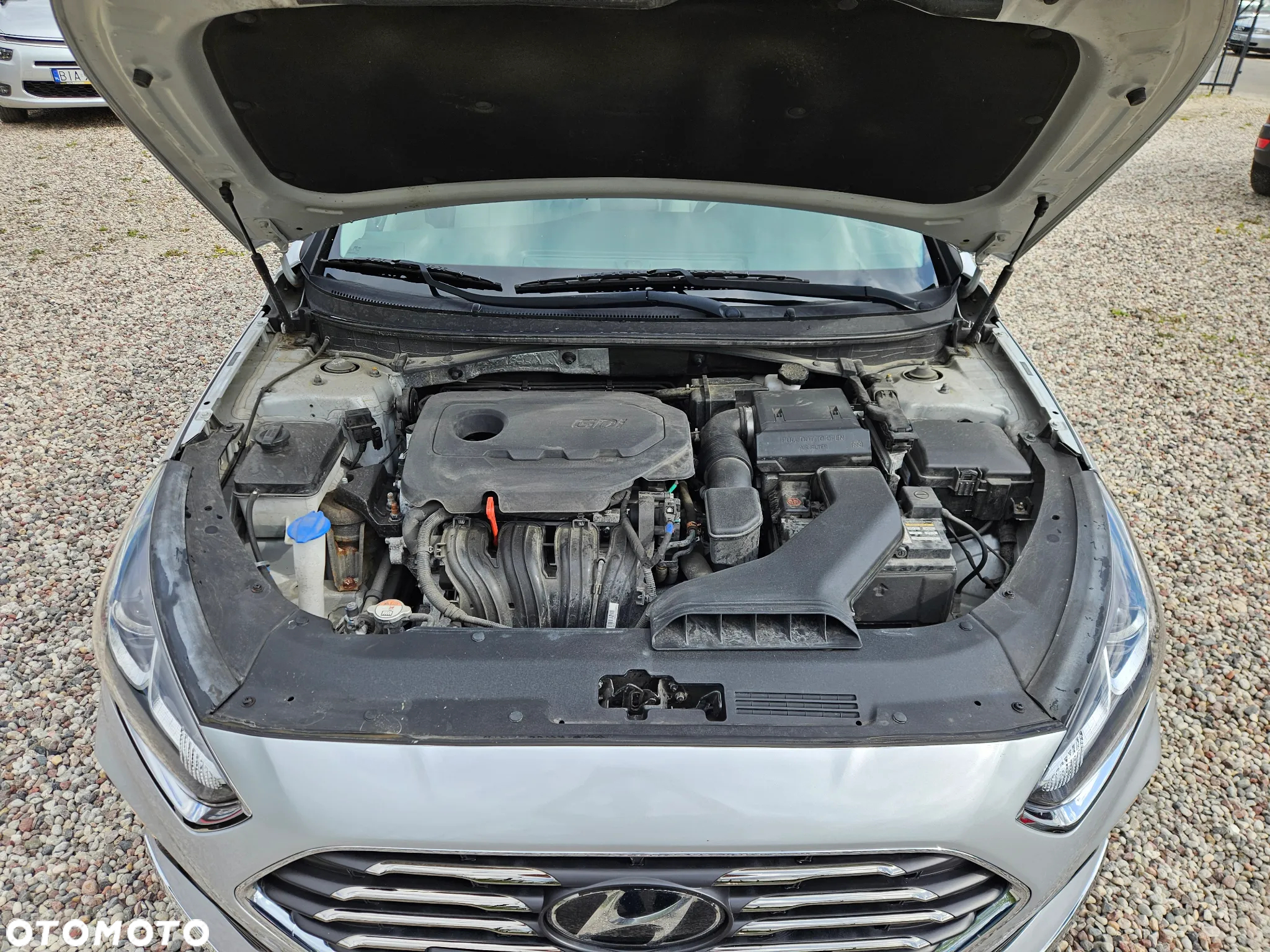 Hyundai Sonata - 10