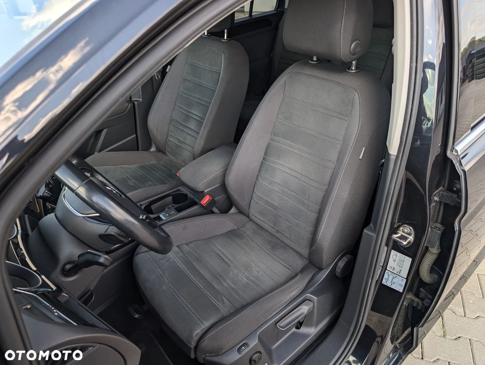 Volkswagen Touran 1.8 TSI (BlueMotion Technology) DSG Highline - 33
