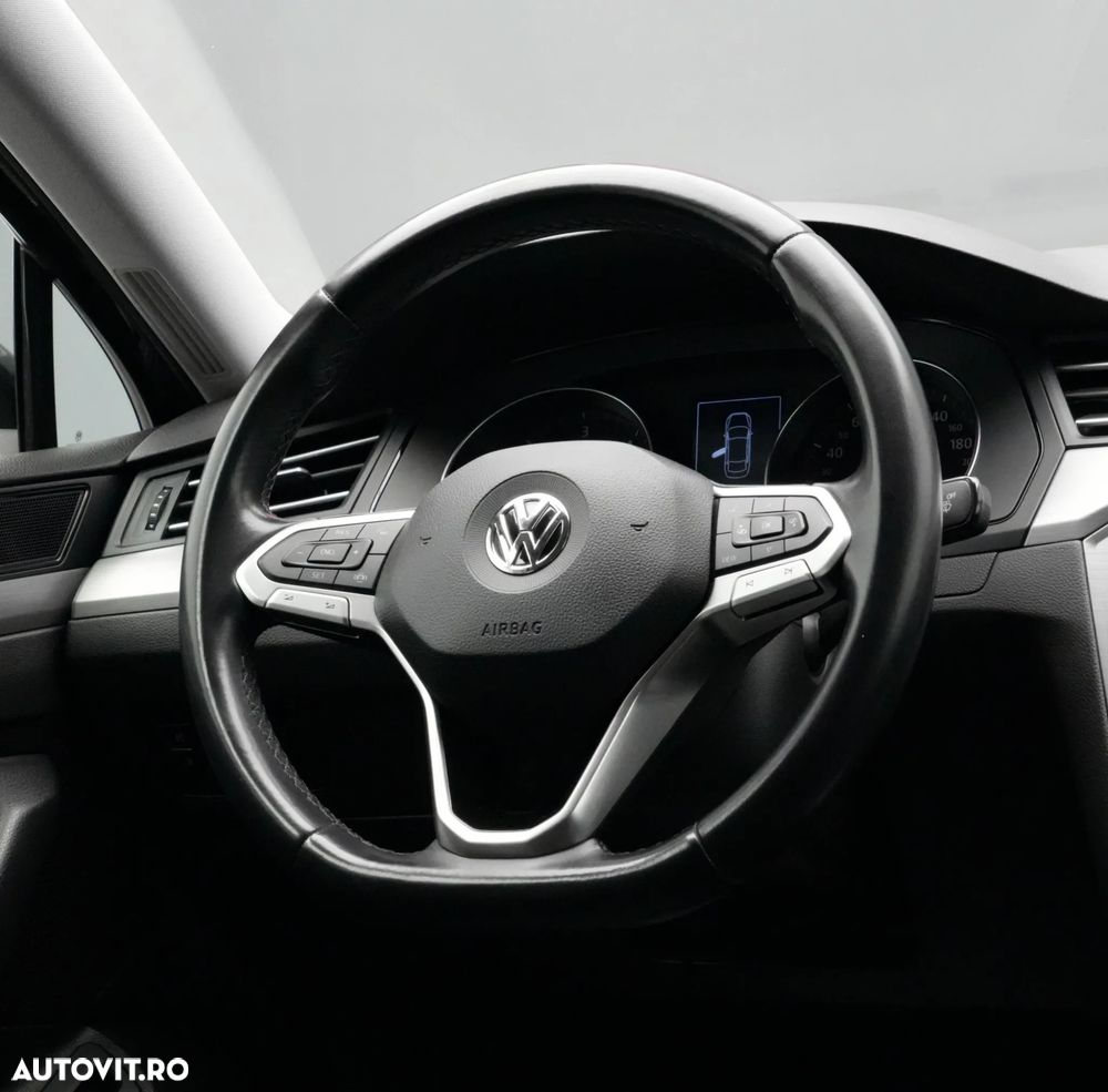 Volkswagen Passat 2.0 TDI DSG Highline - 18