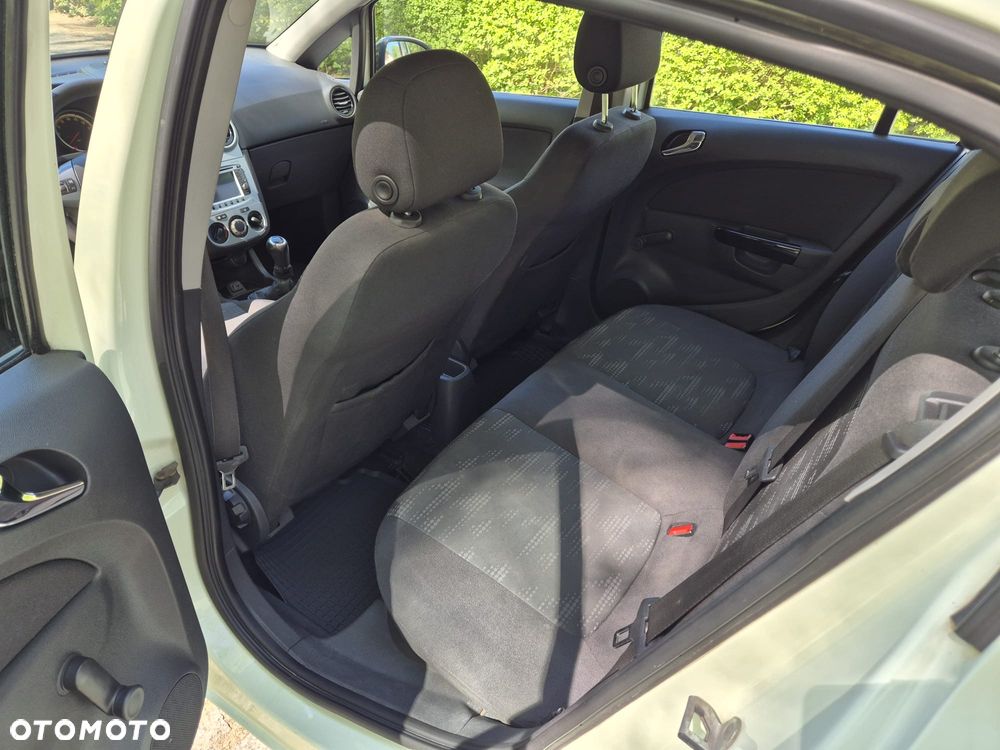 Opel Corsa 1.2 16V Enjoy - 8