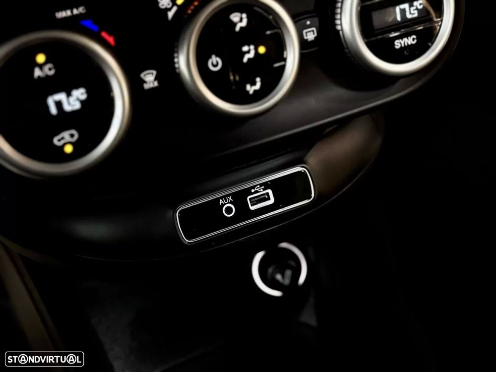 Fiat 500X 1.6 Multijet 4x2 S&S Lounge - 39