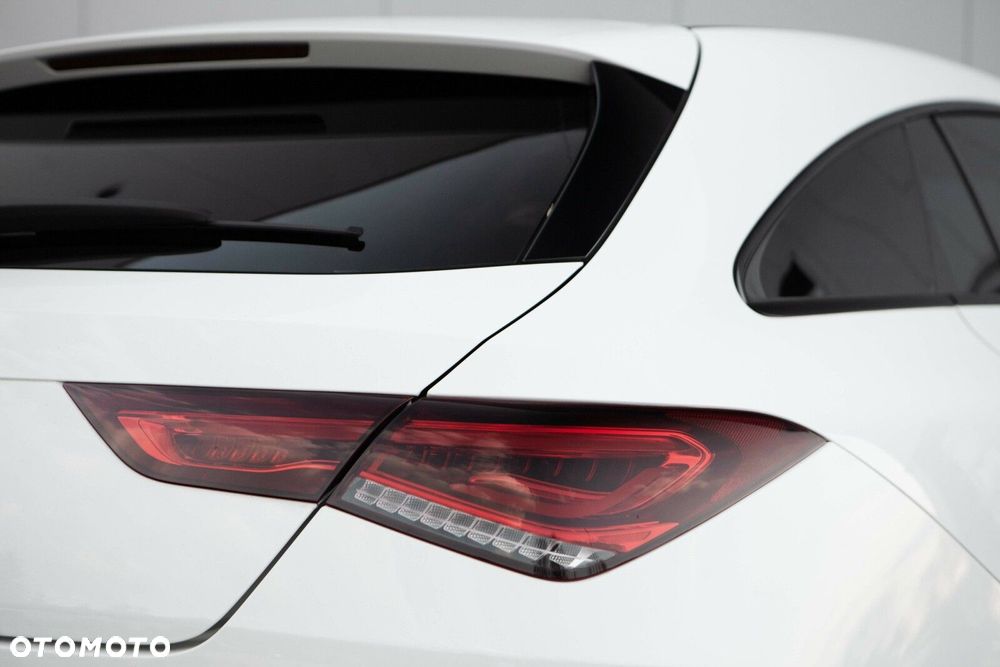 Mercedes-Benz CLA 200 AMG Line 7G-DCT - 11