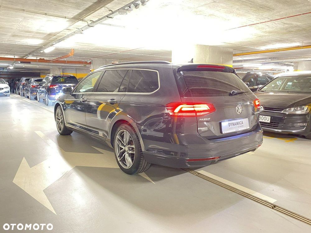 Volkswagen Passat - 5