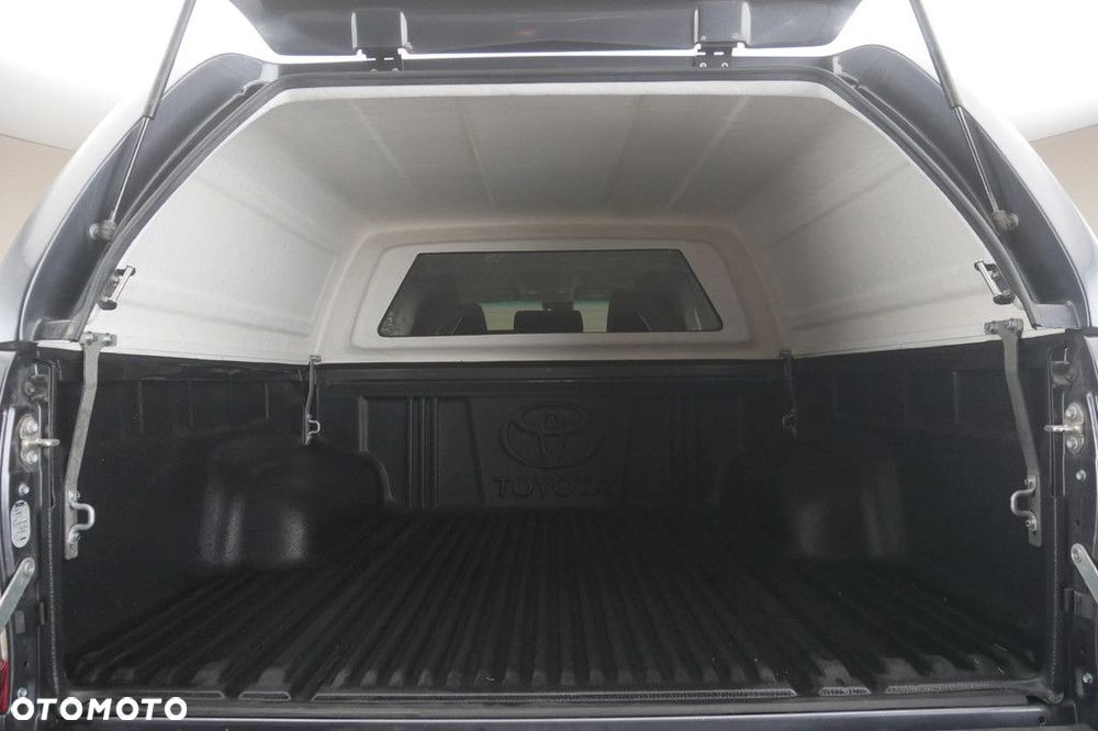 Toyota Hilux 2.8 D-4D Double Cab SR5 4x4 - 16