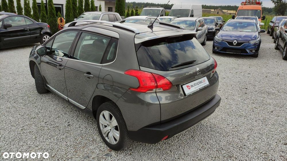 Peugeot 2008 - 12