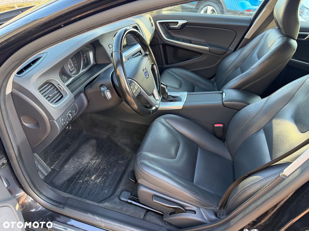 Volvo V60 D4 Drive-E Momentum - 6