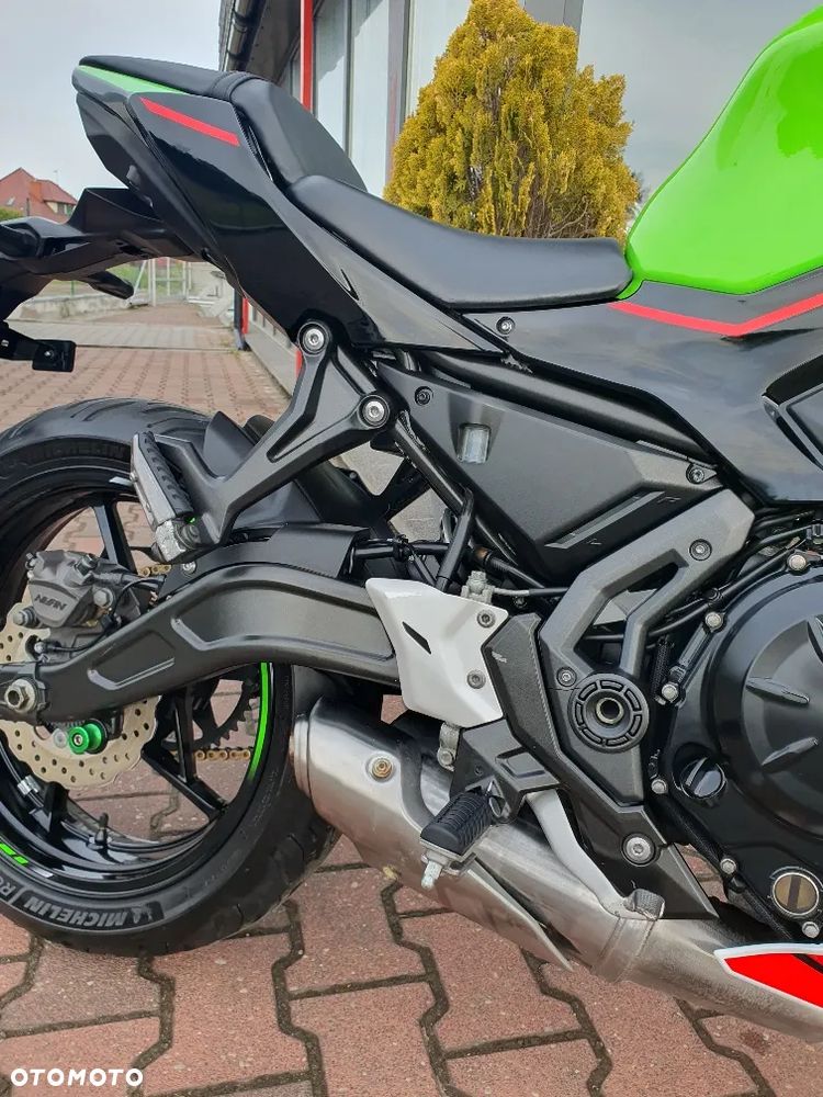 Kawasaki Ninja - 8