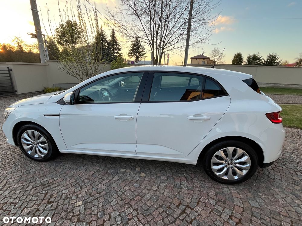 Renault Megane 1.6 SCe Life - 18