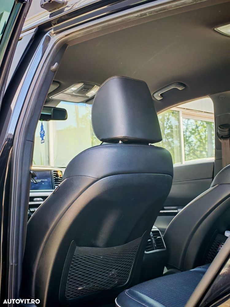 Kia Sportage 1.6 DSL MHEV 7DCT HP 4x2 Business Line - 11