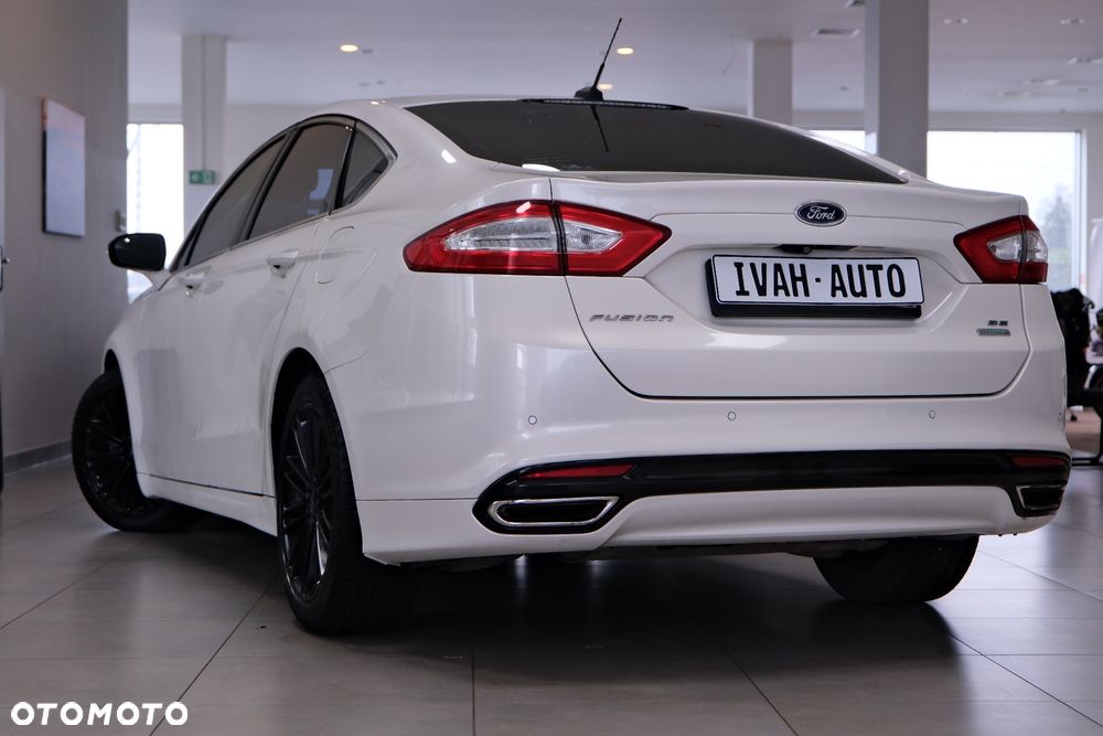Ford Fusion - 9