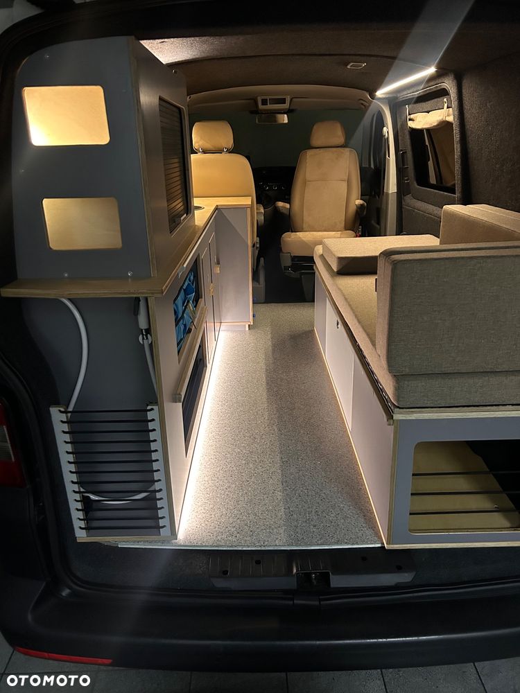 Volkswagen T5.1  4Motion kampervan - 27