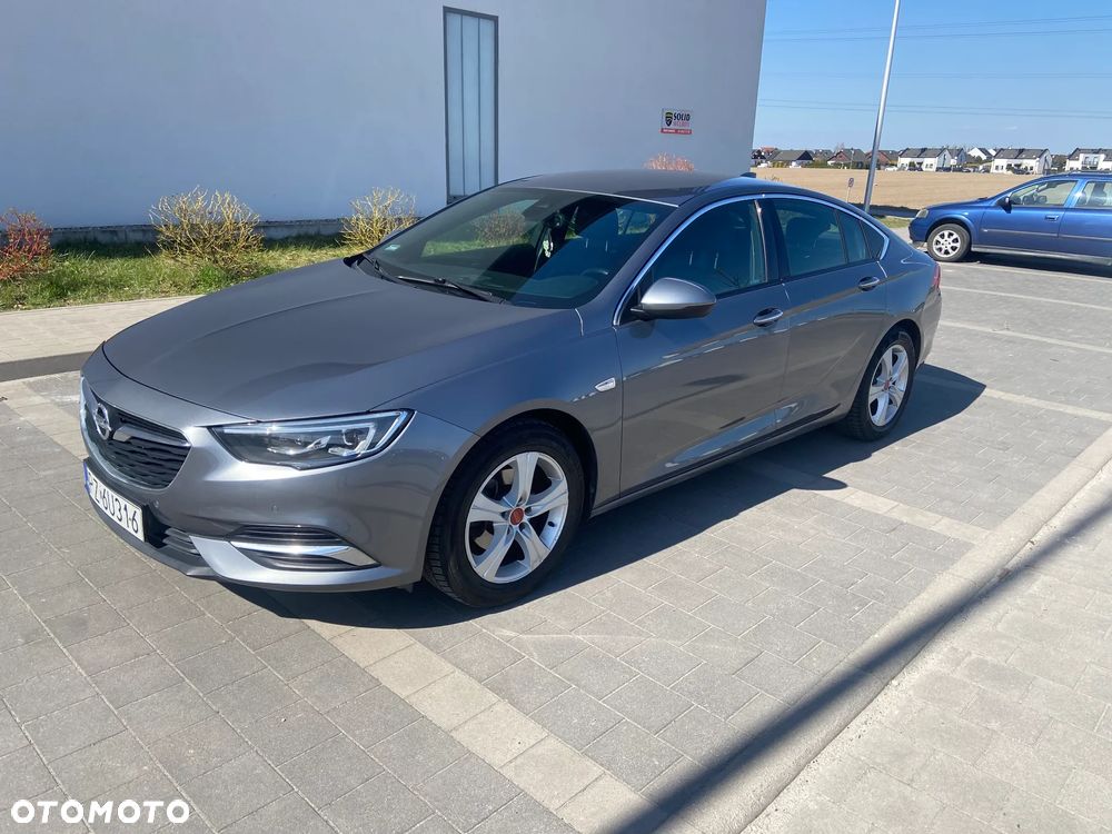 Opel Insignia - 1