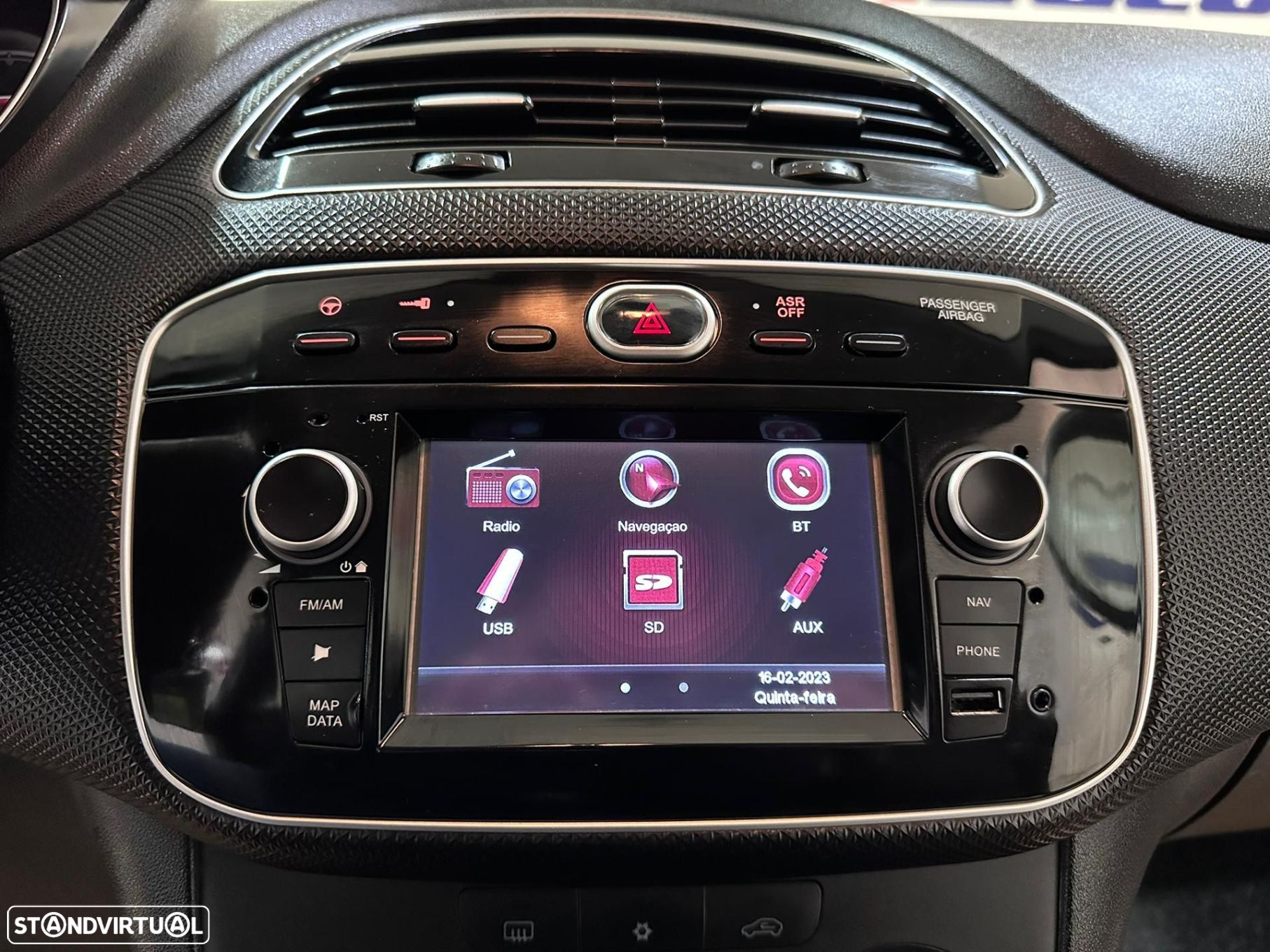 Fiat Punto 1.2 Lounge S&S - 22