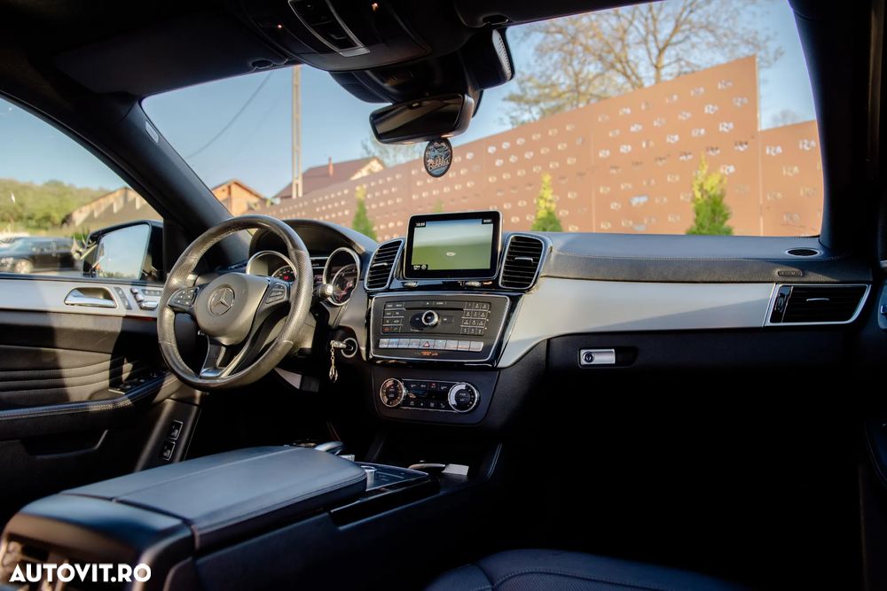 Mercedes-Benz GLE 350 d 4MATIC - 9