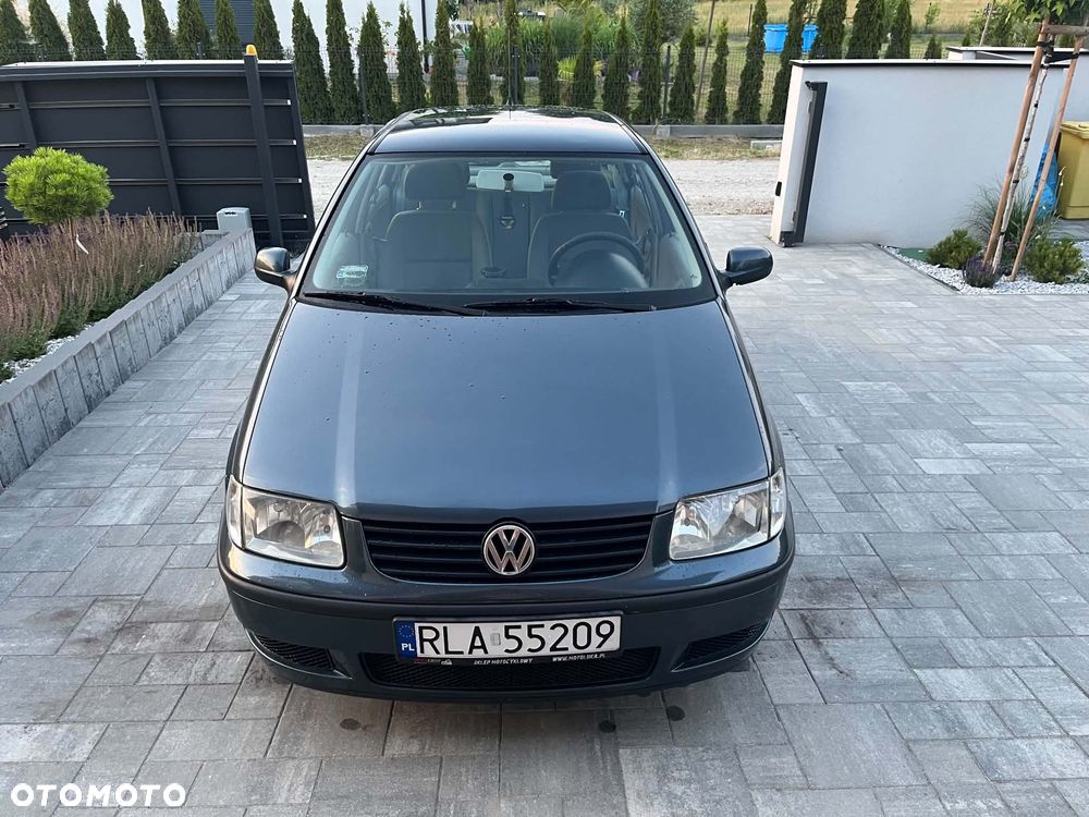 Volkswagen Polo 1.4 Basis - 2