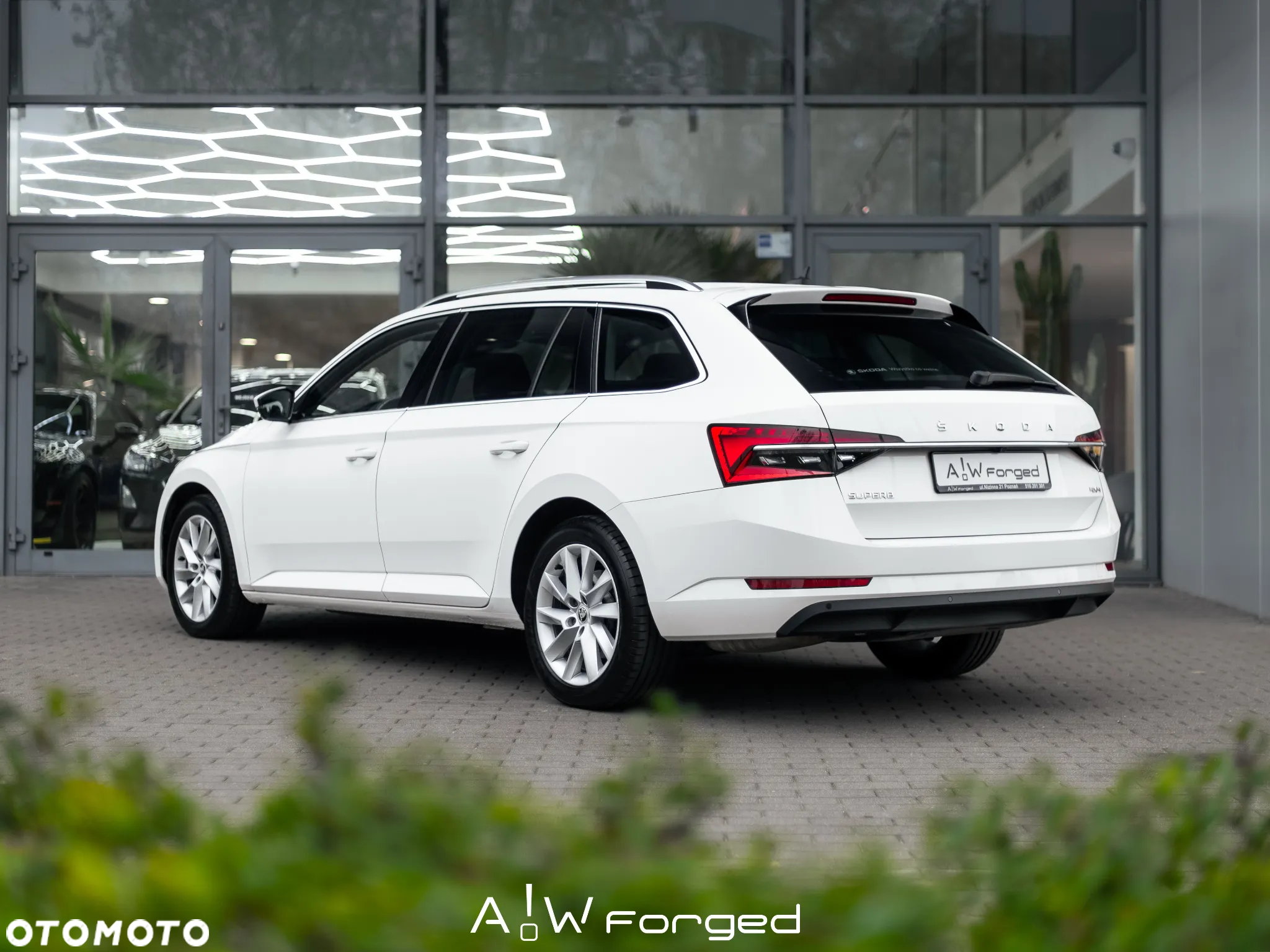 Skoda Superb 2.0 TDI SCR 4x4 Style DSG - 11