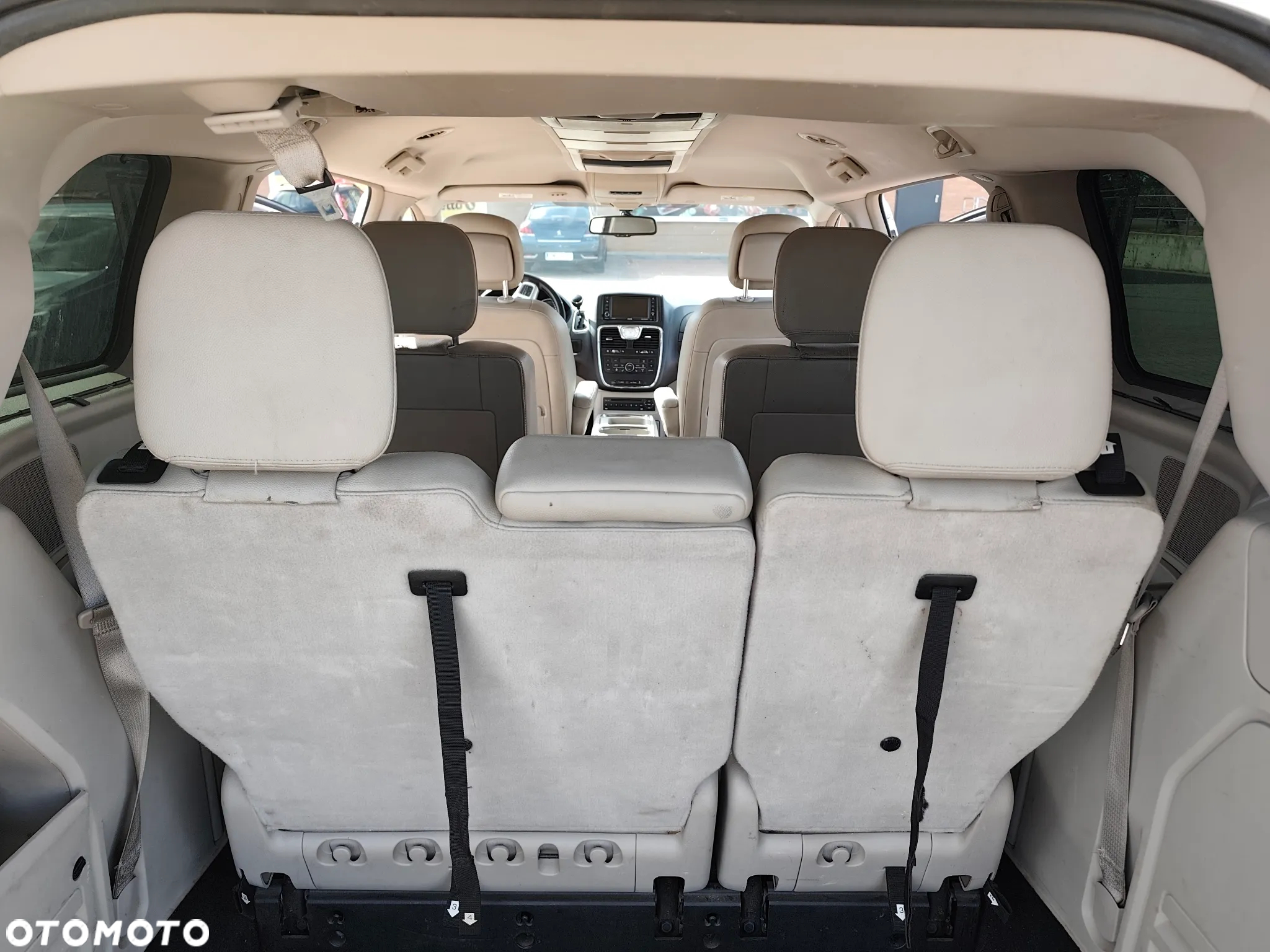 Chrysler Town & Country 3.6 Touring - 21