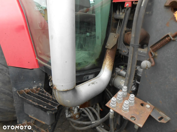 Kolanko tłumika Massey Ferguson 6180