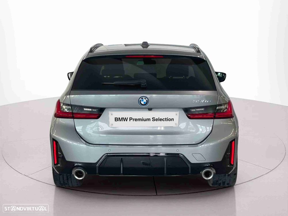 BMW 330 e Edição Desportiva M Auto - 3