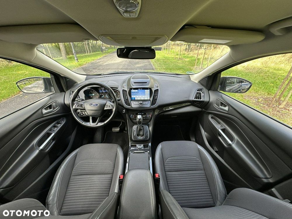 Ford Kuga - 34
