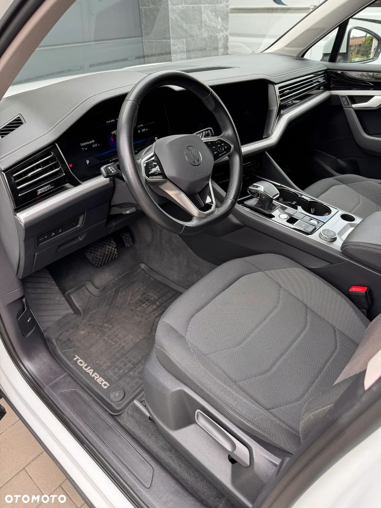 Volkswagen Touareg - 8