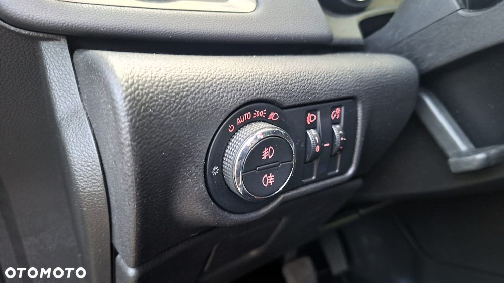 Opel Astra 1.6 Exklusiv - 18