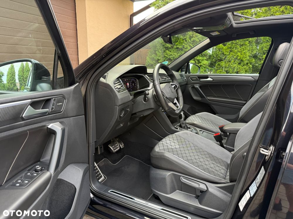 Volkswagen Tiguan 2.0 TDI SCR 4MotION DSG R-Line - 17