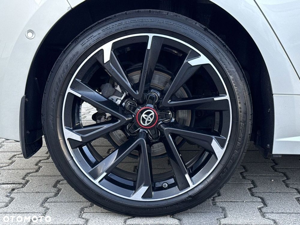 Toyota Corolla 2.0 Hybrid GR Sport - 26