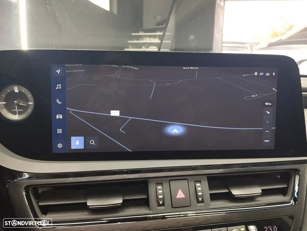 Lexus ES 300h F Sport - 29