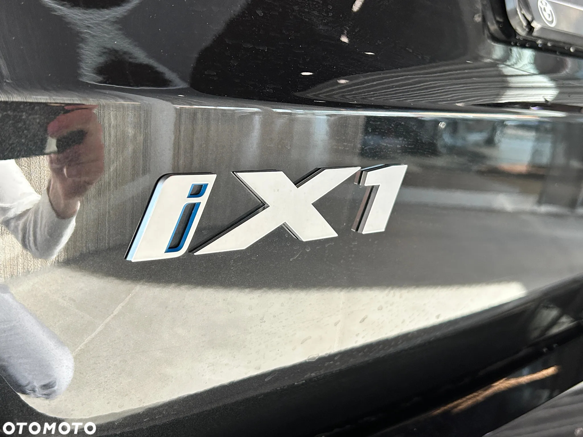 BMW iX1 xDrive30 M Sport - 16