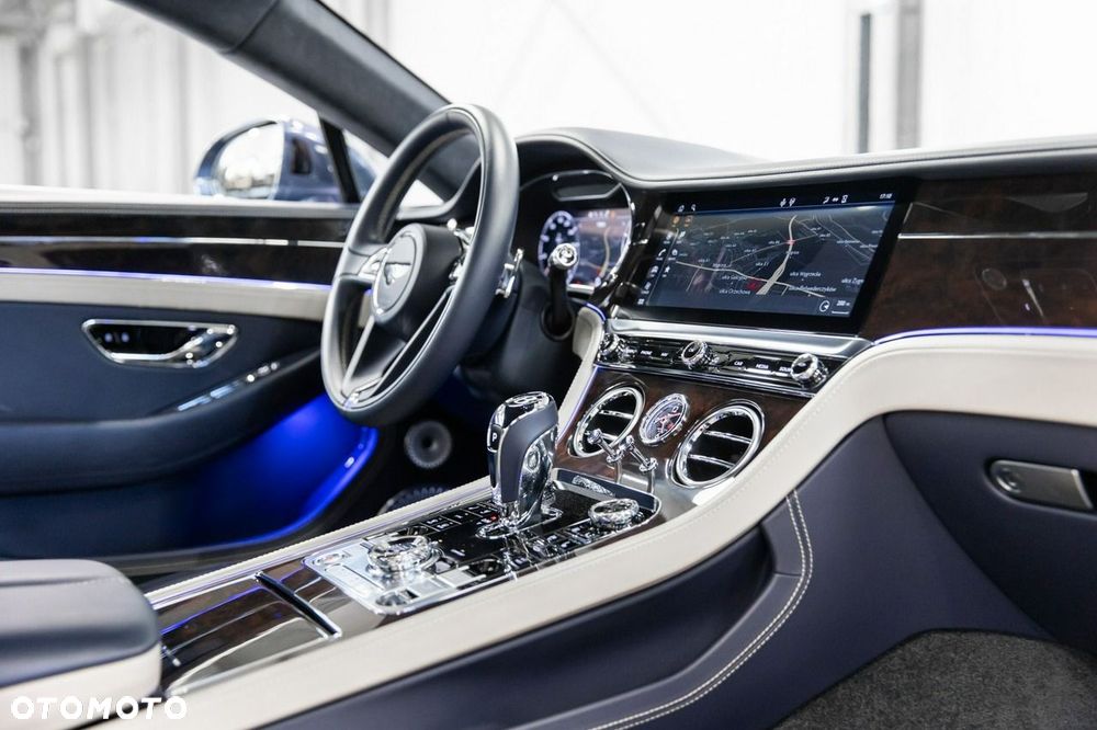 Bentley Continental GT V8 - 37