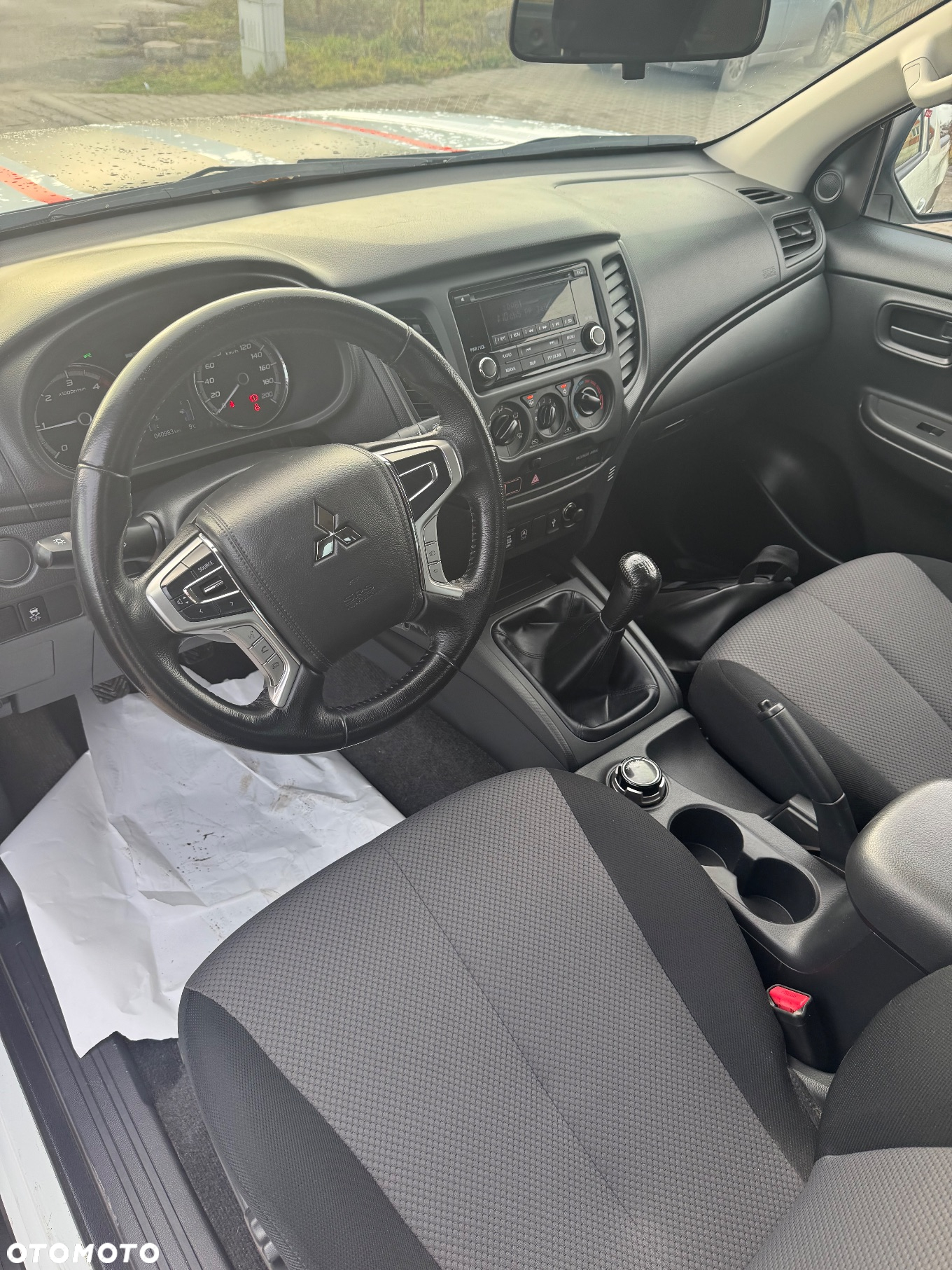 Mitsubishi L200 2.2 d DC Invite - 32