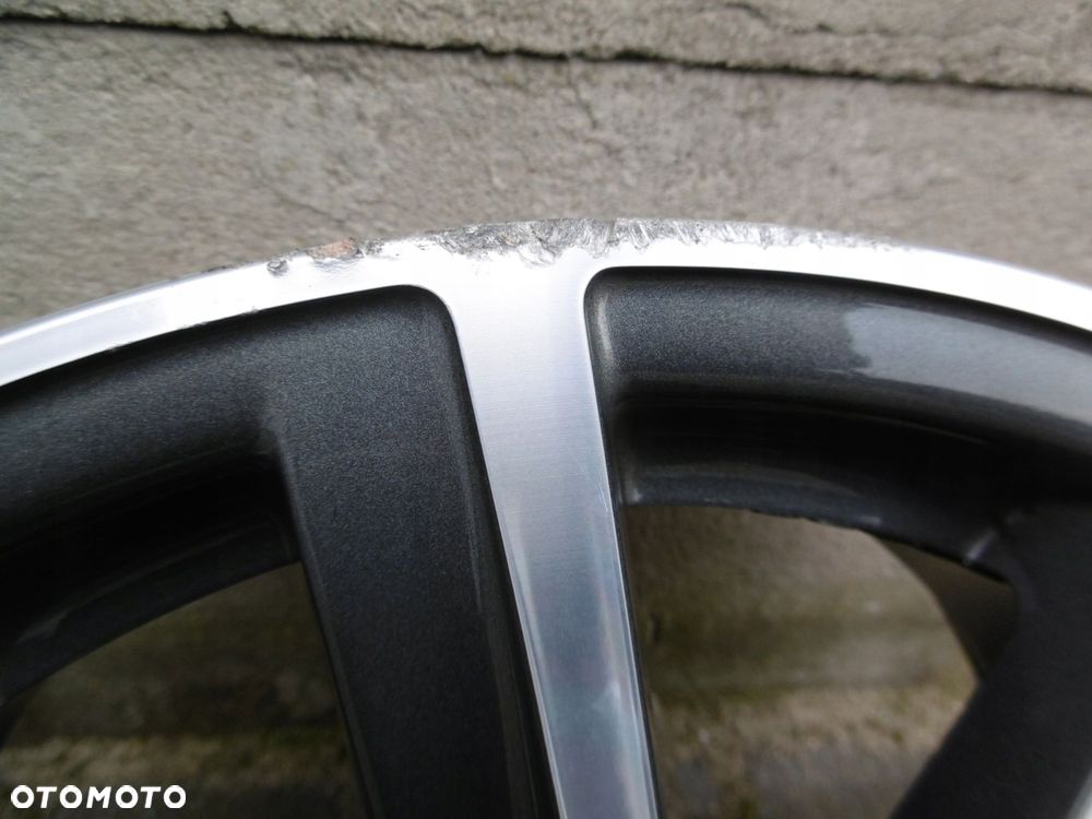AUDI A1 8X0 7.5Jx17H2 ET36 5x100 - felga - 2