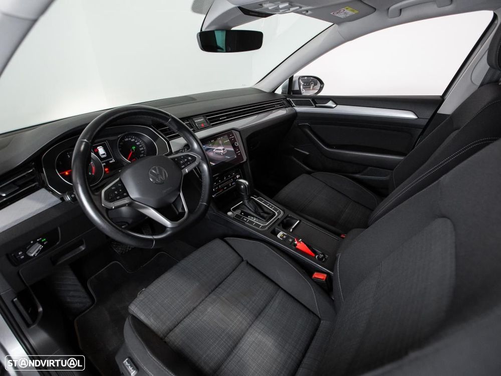 VW Passat Variant 2.0 TDi Business DSG - 7