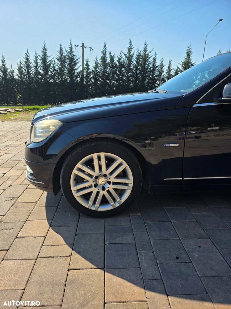 Mercedes-Benz C-Class 2011 photo 5
