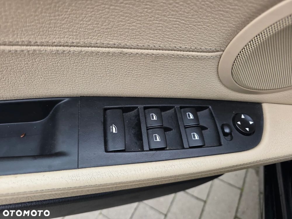 BMW Z4 23i sDrive - 11