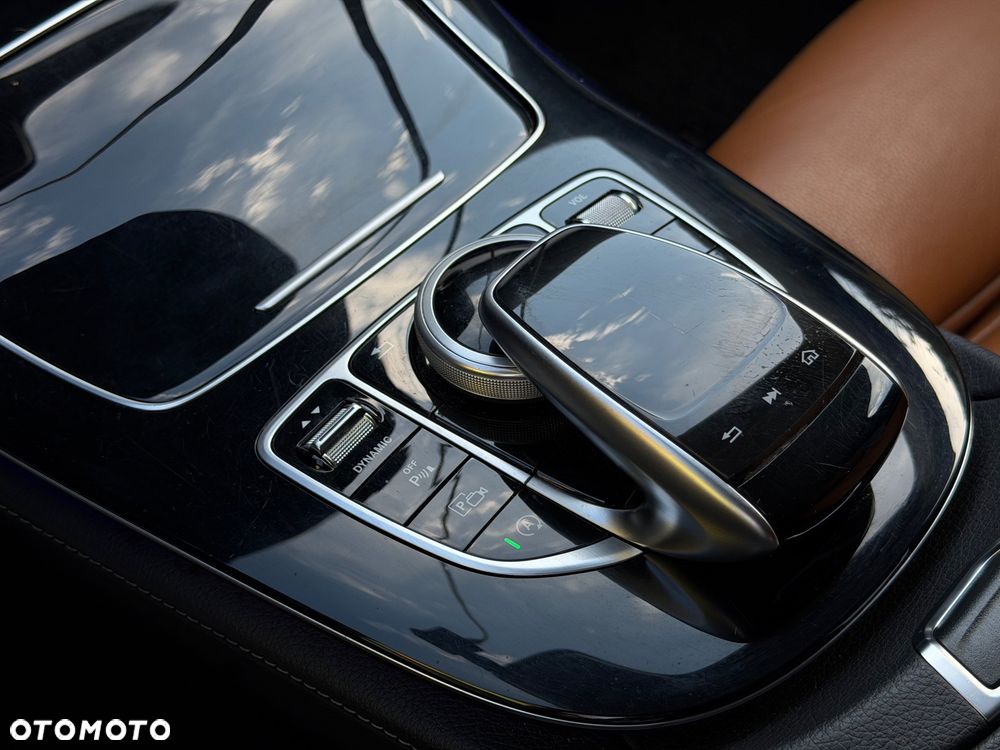 Mercedes-Benz Klasa E 220 d Business Edition 9G-TRONIC - 20