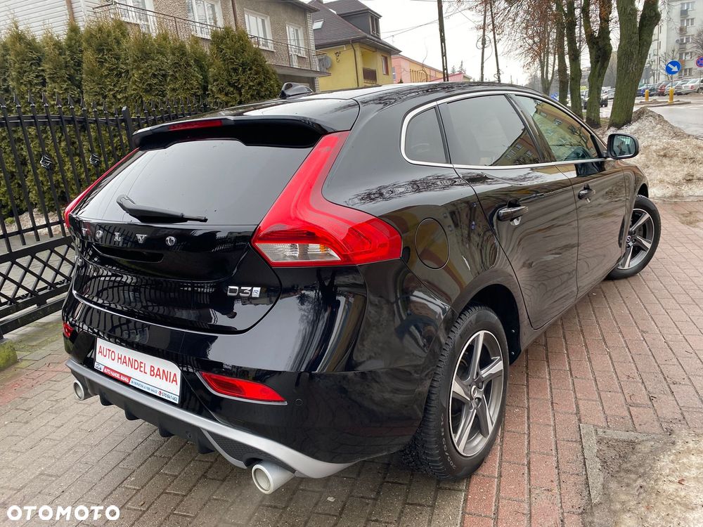 Volvo V40 D3 Geartronic RDesign - 36