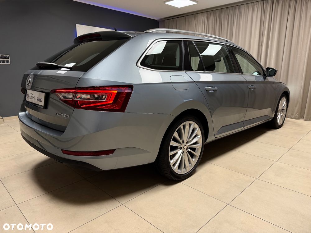 Skoda Superb 1.8 TSI Style DSG - 32