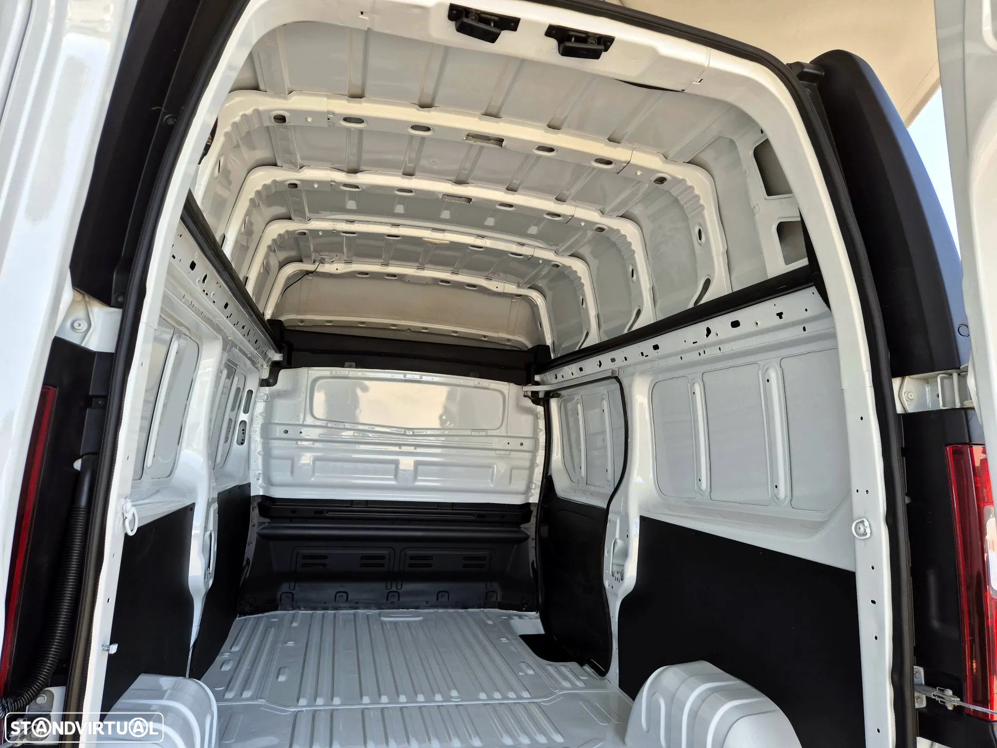 Renault Trafic 1.6 dCi L2H2 (Longa) - 26