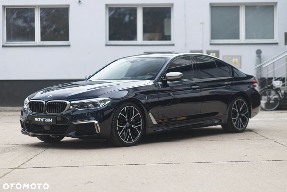 BMW Seria 5 M550i xDrive sport - 3