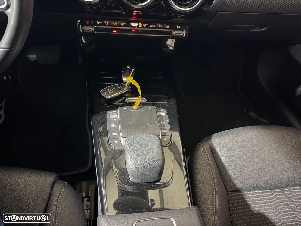 Mercedes-Benz CLA 250 - 22