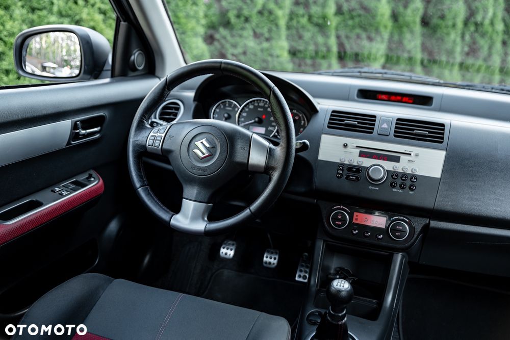 Suzuki Swift 1.6 Sport - 28