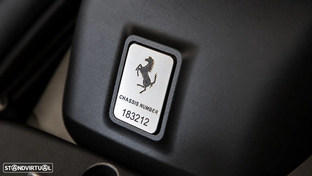 Ferrari FF 6.3 V12 - 11
