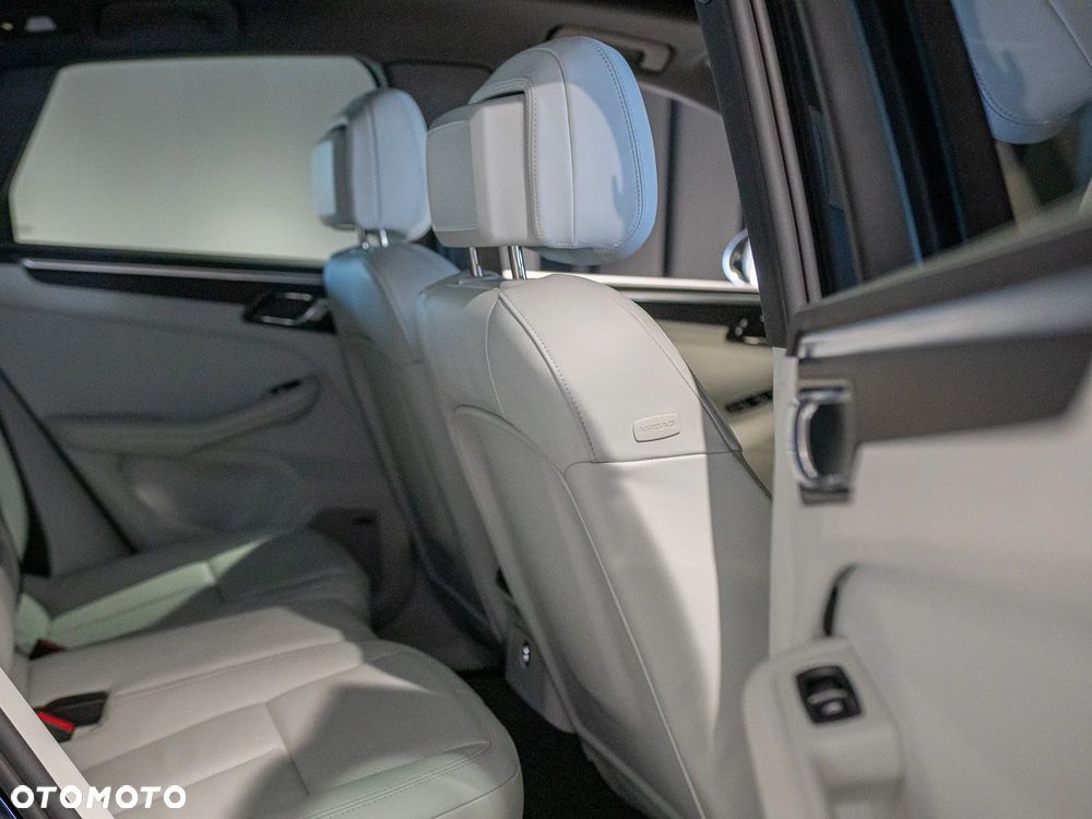 Porsche Macan T - 17