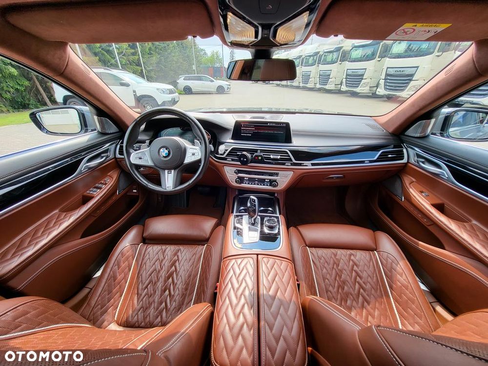 BMW Seria 7 - 16