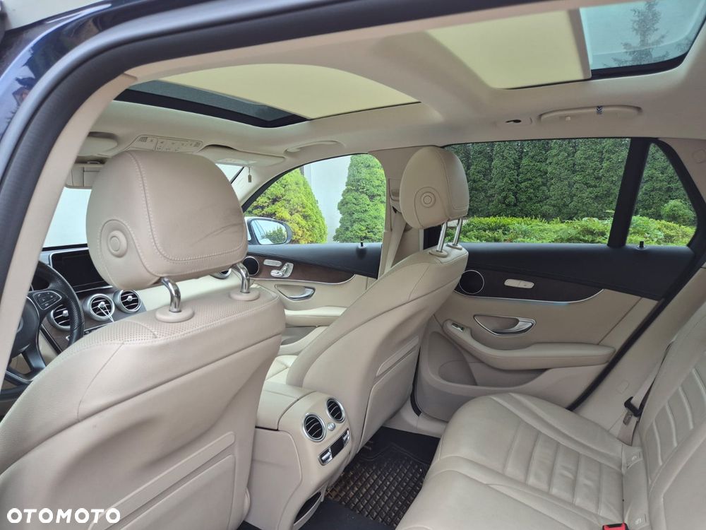 Mercedes-Benz GLC - 7