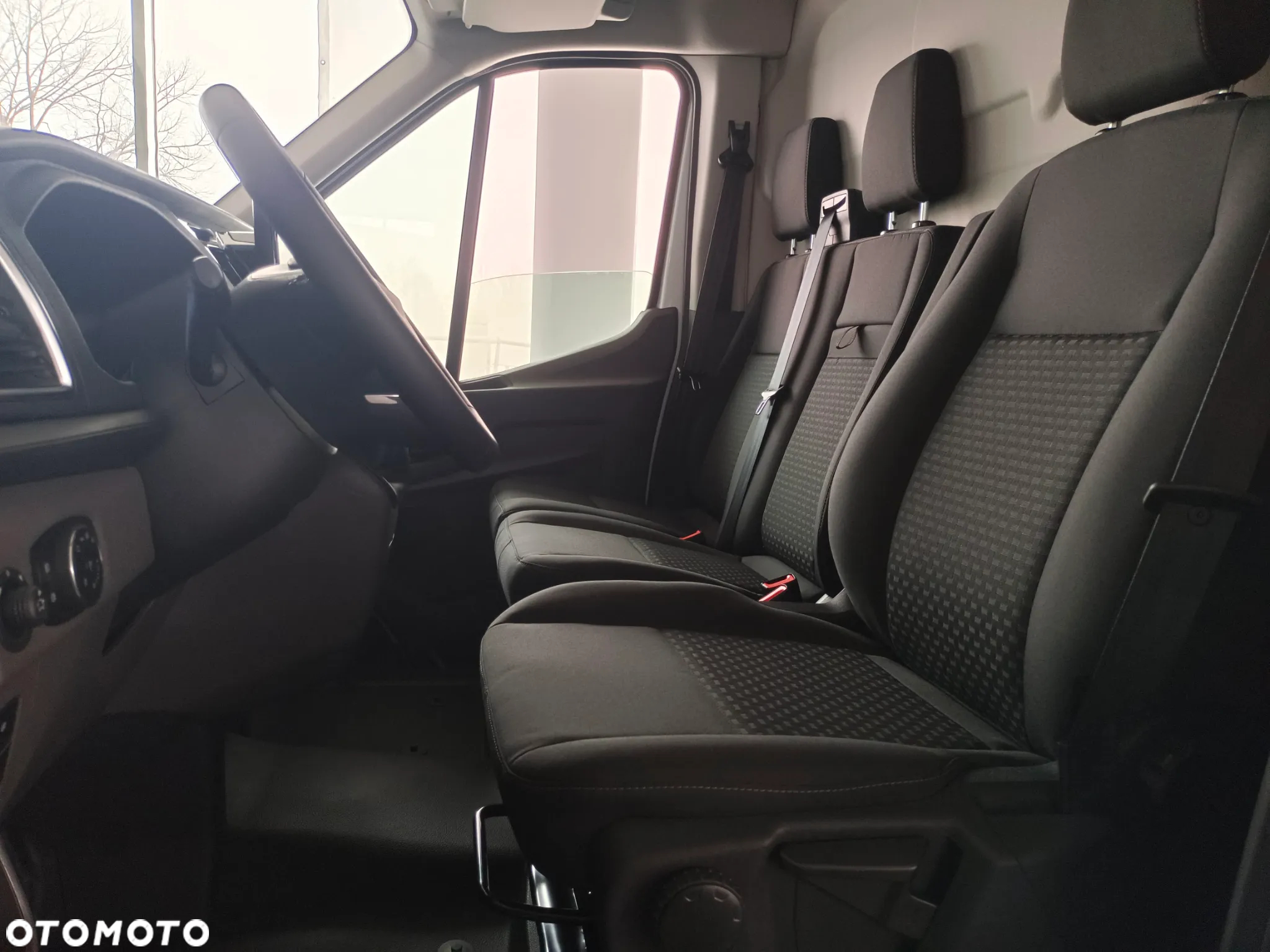 Ford Transit - 13