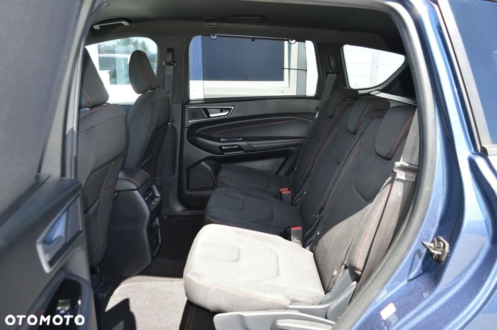 Ford S-Max - 32
